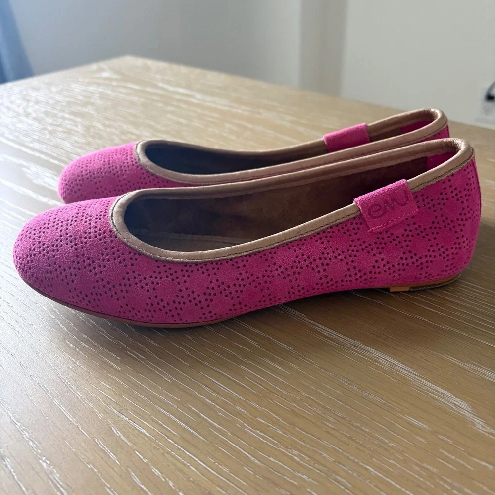 EMU Australia Womens‎ Pink Perforated Suede Ballet Flats Size 8